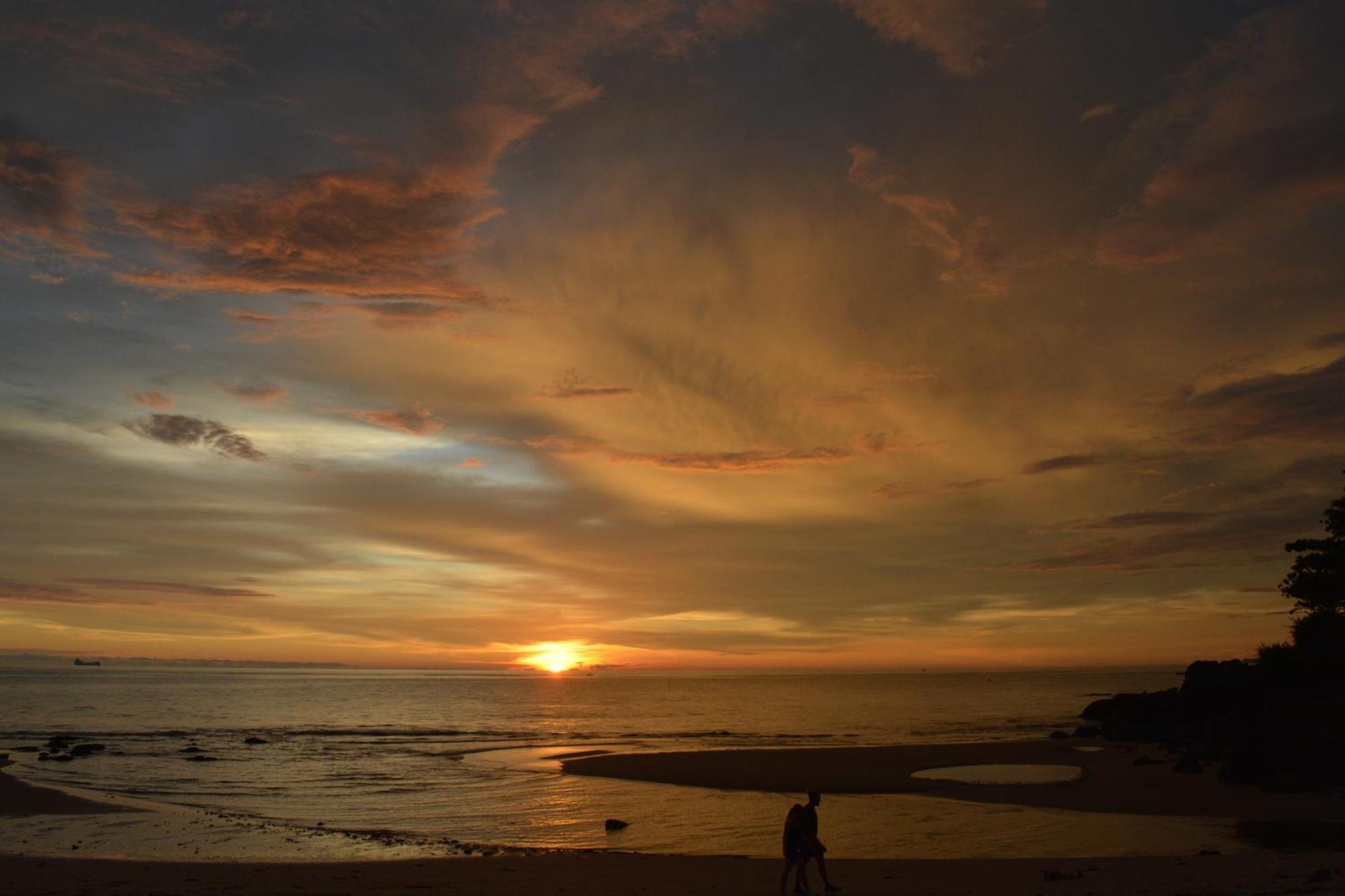 Lanta Il Mare Beach Resort Koh Lanta Exterior photo