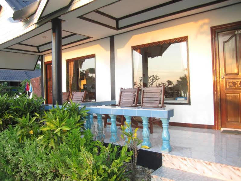 Lanta Il Mare Beach Resort Koh Lanta Exterior photo